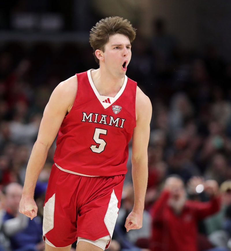 Miami (Ohio) improves to 20-0, makes MAC history